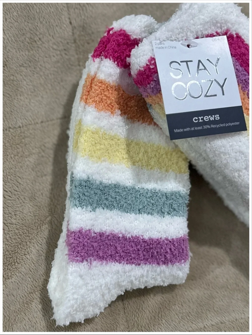 Stay Cozy Striped Fuzzy Crew Socks ~ 2 Pack ~ NWT ~ Size OS 4-10 ~ Item #503